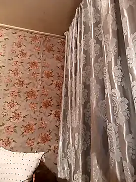 Snapshot of Cerd_Ayaz chatting on 11-19-25, 09:15 Cerd Ayaz online show from 11-19-25, 09:15