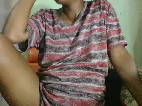 Snapshot of Hamie_sexy chatting on 02-09-25, 06:58 Hamie sexy online show from 02-09-25, 06:58