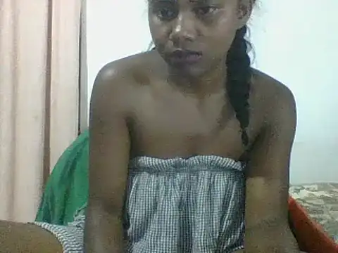 Snapshot of Hamie_sexy chatting on 10-12-25, 07:13 Hamie sexy online show from 10-12-25, 07:13