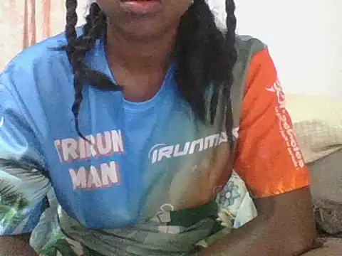 Snapshot of Hamie_sexy chatting on 11-12-25, 08:15 Hamie sexy online show from 11-12-25, 08:15