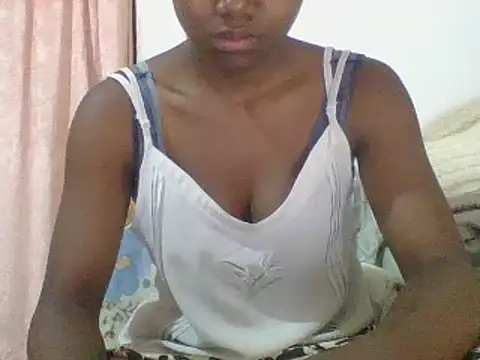 Snapshot of Hamie_sexy chatting on 11-20-25, 08:47 Hamie sexy online show from 11-20-25, 08:47