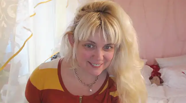 SunnySylvia online show from 12-29-24, 08:00