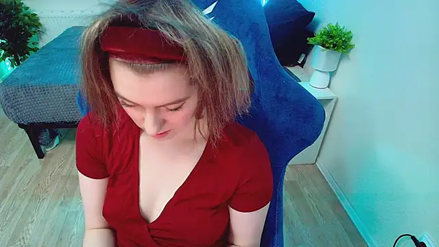 CranberryHot online show from 12-20-25, 09:22