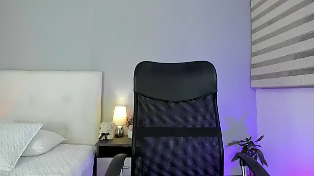 Snapshot of NataliaBuiles chatting on 02-07-25, 02:50 NataliaBuiles online show from 02-07-25, 02:50