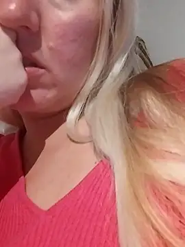 Snapshot of Mllesha74000 chatting on 11-16-25, 06:46 Mllesha74000 online show from 11-16-25, 06:46