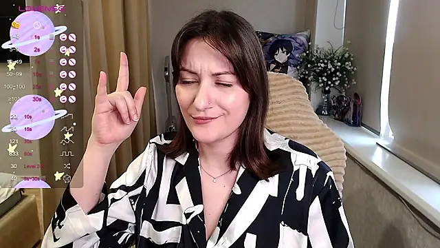 Snapshot of elise_sweet chatting on 09-24-25, 02:04 elise sweet online show from 09-24-25, 02:04