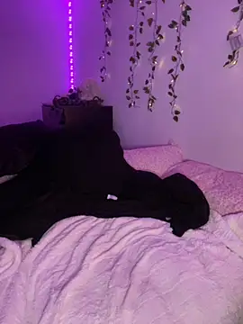 honeyviolet online show from 11-07-25, 05:29