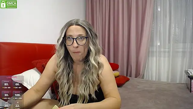 Snapshot of Aphrodite_S32 chatting on 09-09-25, 03:22 Aphrodite S32 online show from 09-09-25, 03:22