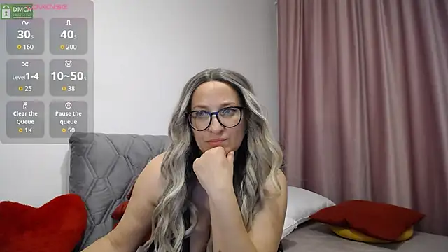 Snapshot of Aphrodite_S32 chatting on 10-27-25, 05:33 Aphrodite S32 online show from 10-27-25, 05:33