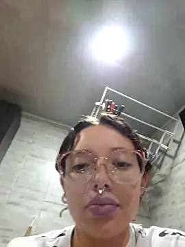 linda-schmidt online show from 12-07-24, 02:09