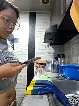 linda-schmidt online show from 12-23-24, 09:51