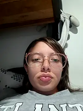 linda-schmidt online show from 12-01-25, 01:21