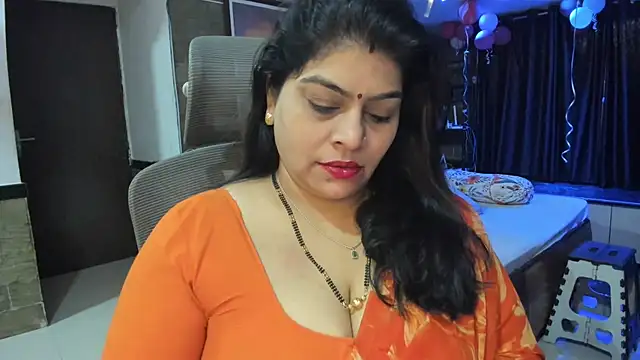 Snapshot of tarivishu23 chatting on 02-15-25, 01:16 tarivishu23 online show from 02-15-25, 01:16