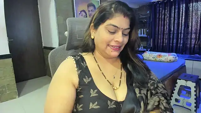 Snapshot of tarivishu23 chatting on 03-22-25, 01:54 tarivishu23 online show from 03-22-25, 01:54