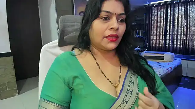 Snapshot of tarivishu23 chatting on 09-11-25, 02:33 tarivishu23 online show from 09-11-25, 02:33