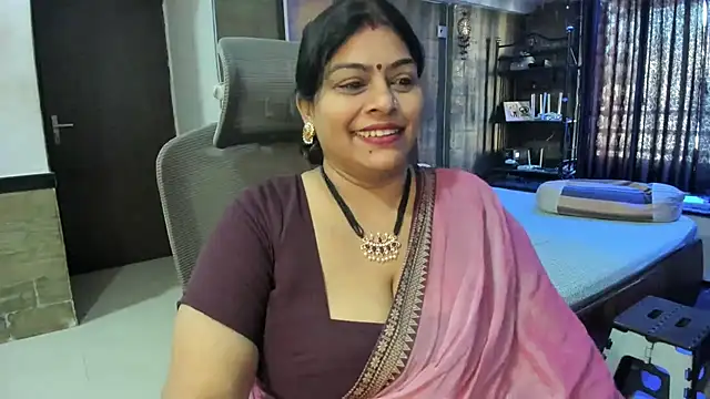 Snapshot of tarivishu23 chatting on 10-22-25, 03:29 tarivishu23 online show from 10-22-25, 03:29