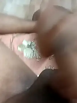 Snapshot of Indianshine chatting on 09-17-25, 10:50 Indianshine online show from 09-17-25, 10:50