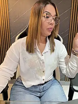 KellyBrooklyn  online show from 12-22-25, 05:10