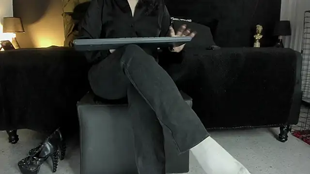  Jade 16 online show from 01-17-25, 11:38