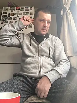 Snapshot of DanielOhCool chatting on 02-23-26, 07:39 DanielOhCool online show from 02-23-26, 07:39