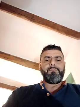 Snapshot of ChiIul11 chatting on 10-07-25, 11:35 ChiIul11 online show from 10-07-25, 11:35