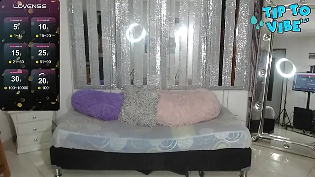 mijal queen online show from 12-14-24, 02:12
