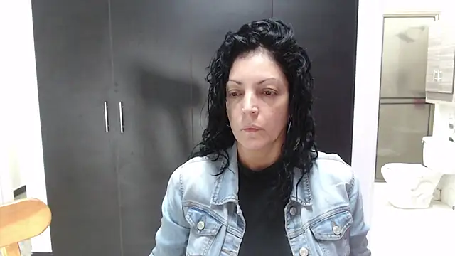 mijal queen online show from 11-12-25, 03:07