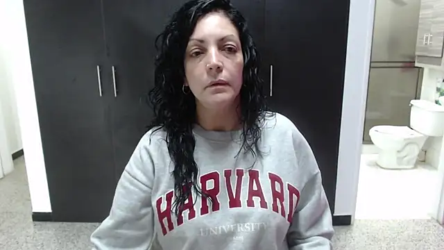 mijal queen online show from 11-15-25, 03:26