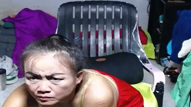 Snapshot of 1CuteAndSexy69 chatting on 10-23-25, 02:27 1CuteAndSexy69 online show from 10-23-25, 02:27