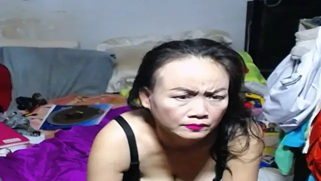 Snapshot of 1CuteAndSexy69 chatting on 10-31-25, 05:14 1CuteAndSexy69 online show from 10-31-25, 05:14