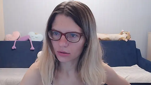 night is dark online show from 10-27-25, 02:10