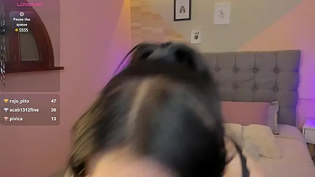  Abril W online show from 02-23-25, 07:07