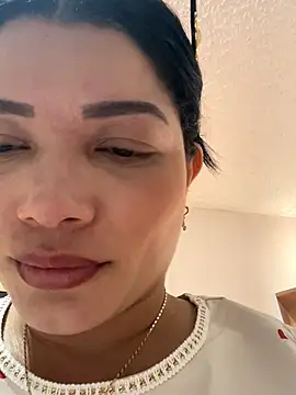 Snapshot of valerie_lya chatting on 10-26-25, 07:20 valerie lya online show from 10-26-25, 07:20