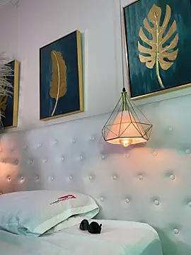 Snapshot of valerie_lya chatting on 11-06-25, 08:43 valerie lya online show from 11-06-25, 08:43