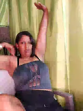 Snapshot of Lilybanx chatting on 12-06-24, 06:50 Lilybanx online show from 12-06-24, 06:50