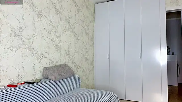 sweeetgirls2021 online show from 02-06-26, 03:22