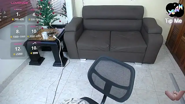 NicoleSantana online show from 12-19-24, 10:32