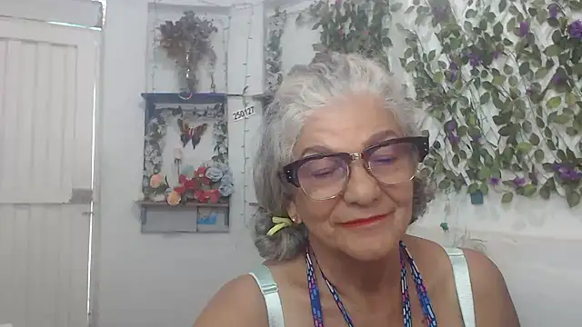 FunnyGrandma online show from 12-02-24, 06:10