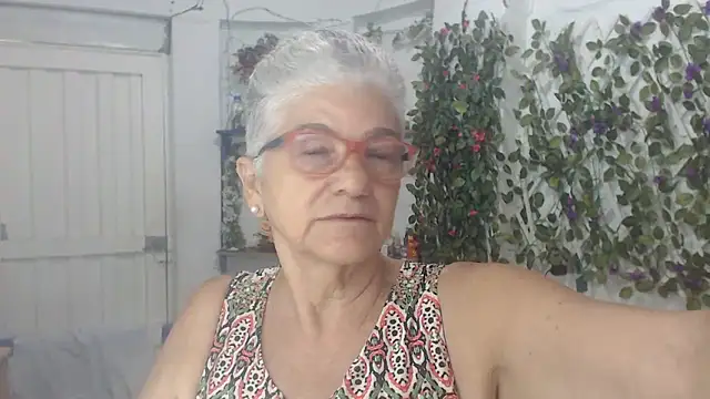 FunnyGrandma online show from 02-15-25, 02:04
