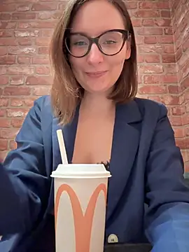 The Snowwhitee online show from 11-20-25, 09:14