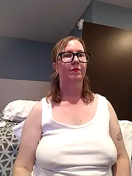 SweetandNaughty1 online show from 10-14-25, 04:02