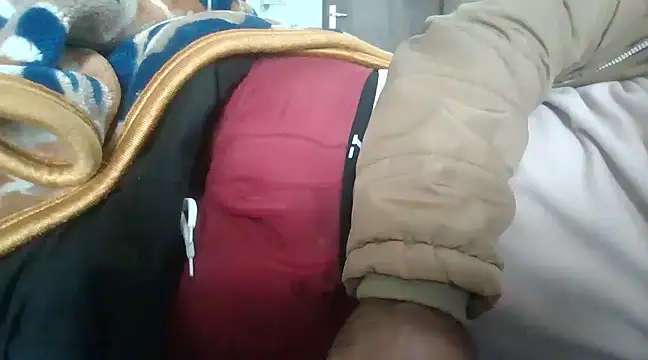 Snapshot of coolrocky346 chatting on 01-05-25, 06:35 coolrocky346 online show from 01-05-25, 06:35