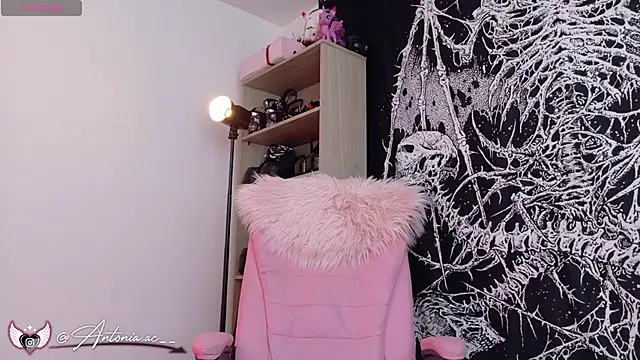 antoniaacxx online show from 04-01-26, 08:06