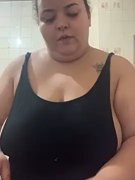 valentinny online show from 03-17-25, 04:33