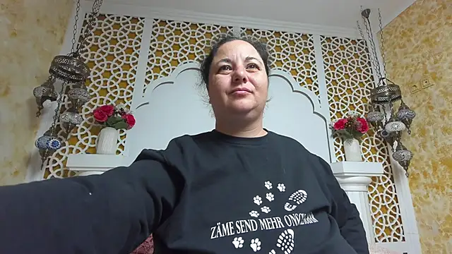 AleshaArabian online show from 11-10-25, 05:06