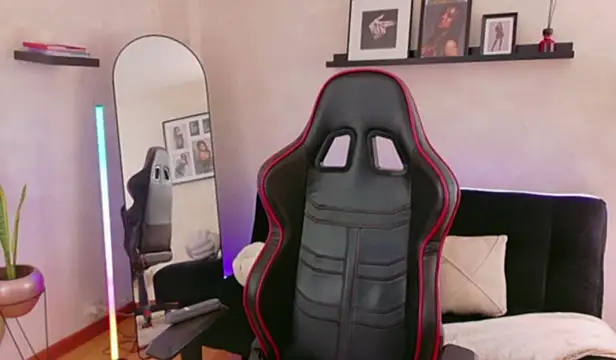 EmmyEvans1 online show from 03-30-26, 07:37