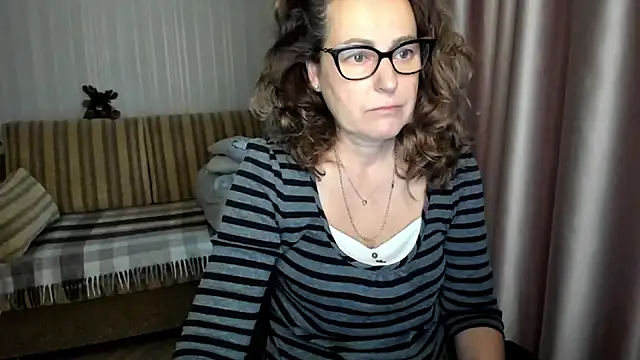 lauraoven online show from 11-27-25, 08:05