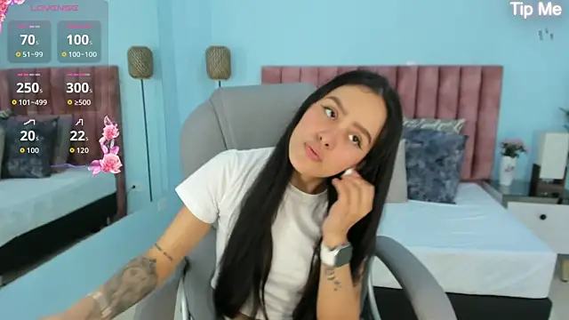 Snapshot of tati_saldarriaga chatting on 02-25-26, 08:40 tati saldarriaga online show from 02-25-26, 08:40