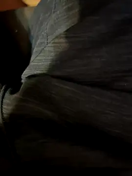 Snapshot of JohnnyBigShot chatting on 10-29-25, 10:22 JohnnyBigShot online show from 10-29-25, 10:22