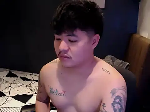 Snapshot of ASIANken911 chatting on 10-25-25, 08:47 ASIANken911 online show from 10-25-25, 08:47